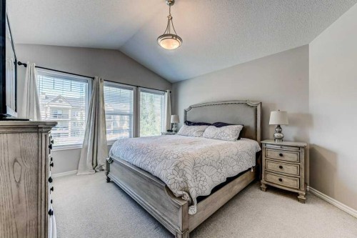 11 Cranfield Link Se, Calgary, AB 