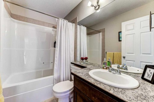 11 Cranfield Link Se, Calgary, AB 