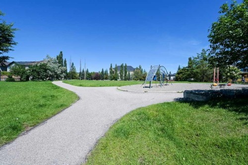 11 Cranfield Link Se, Calgary, AB 
