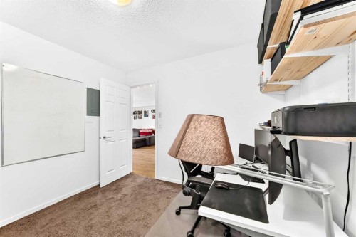 4302-755 Copperpond Boulevard Se, Calgary, AB - Indoor Photo Showing Office