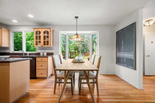 120 Lake Placid Road Se, Calgary, AB - Indoor Photo Showing Dining Room
