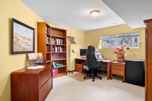 41 Stromsay Gate, Carstairs, AB - Indoor Photo Showing Office