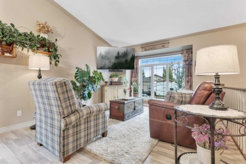 52 Irving Crescent, Red Deer, AB 