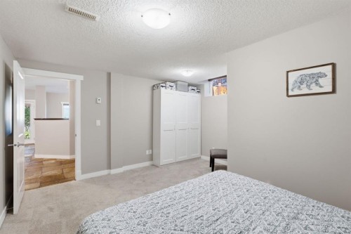 209 Jumping Pound Terrace, Cochrane, AB 