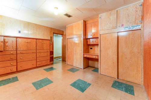 1122 9 Street Nw, Calgary, AB 
