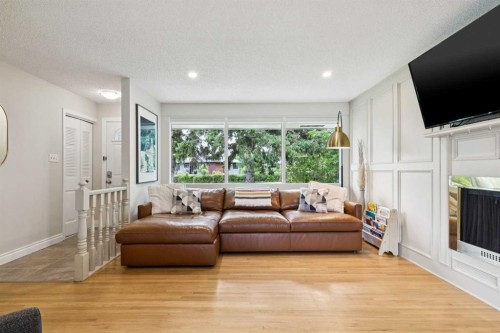116 Gloucester, Calgary, AB 