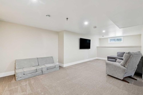 116 Gloucester, Calgary, AB 