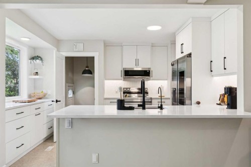 116 Gloucester, Calgary, AB 