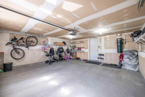 81 Sierra Morena Landing Sw, Calgary, AB 