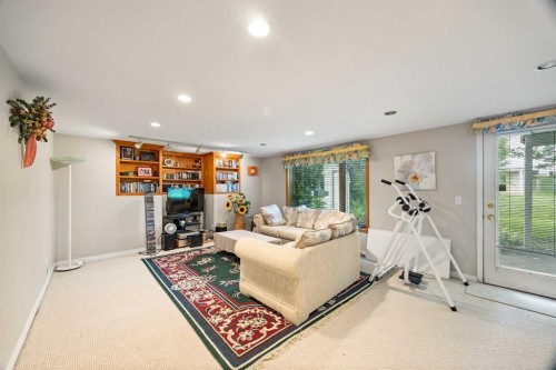 107 Hampshire Close Nw, Calgary, AB - Indoor