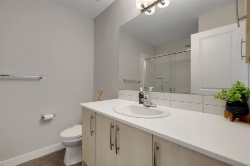 114 Legacy Path Se, Calgary, AB 