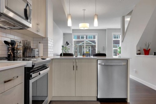 114 Legacy Path Se, Calgary, AB 