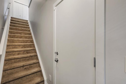 114 Legacy Path Se, Calgary, AB 