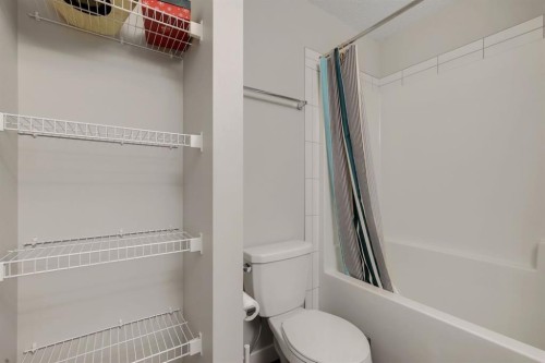 114 Legacy Path Se, Calgary, AB 