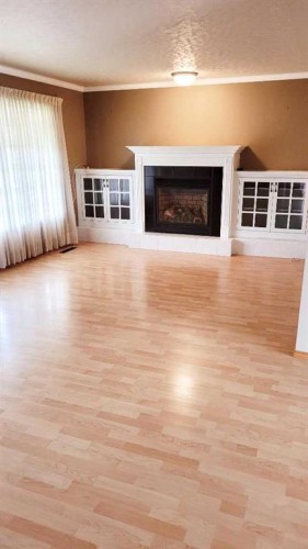 2435 7 Avenue North, Lethbridge, AB - Indoor
