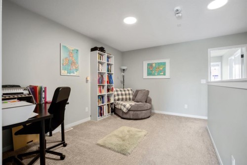 30 Wolf Crescent, Okotoks, AB - Indoor Photo Showing Office