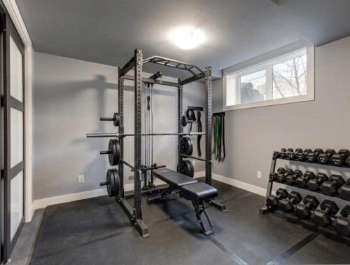 1711 27 Street Sw, Calgary, AB - Indoor Photo Showing Gym Room