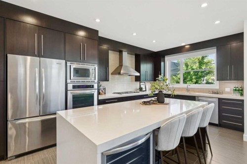 1711 27 Street Sw, Calgary, AB - Indoor Photo Showing Kitchen With Stainless Steel Kitchen With Upgraded Kitchen