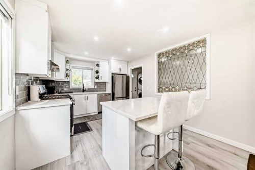 6712 23 Avenue Ne, Calgary, AB 
