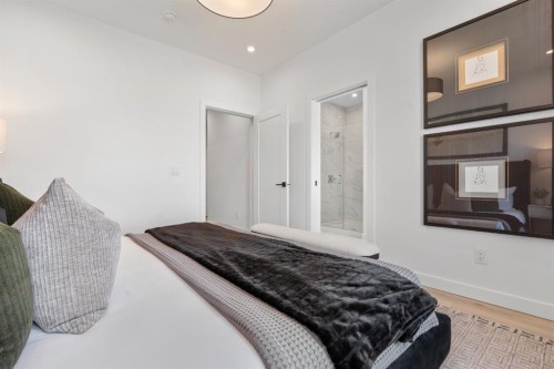 512-8155 8 Avenue Sw, Calgary, AB - Indoor Photo Showing Bedroom