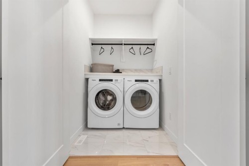 512-8155 8 Avenue Sw, Calgary, AB - Indoor Photo Showing Laundry Room