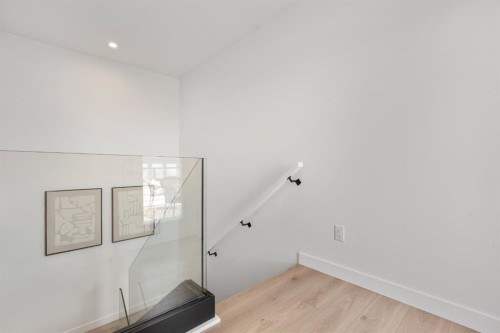 512-8155 8 Avenue Sw, Calgary, AB - Indoor Photo Showing Other Room