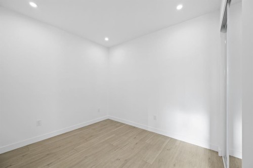 701-8375 Broadcast Avenue Sw, Calgary, AB - Indoor Photo Showing Other Room