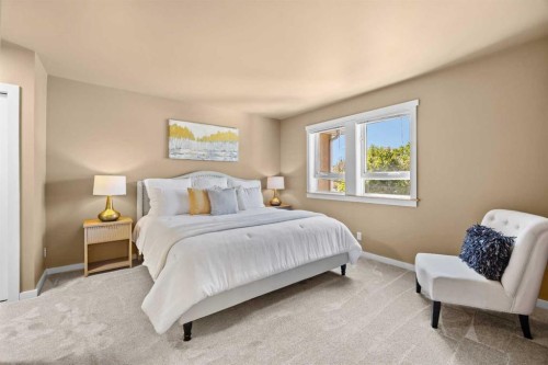 415 28 Avenue Nw, Calgary, AB - Indoor Photo Showing Bedroom
