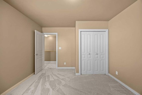 415 28 Avenue Nw, Calgary, AB - Indoor