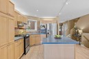 415 28 Avenue Nw, Calgary, AB  - Indoor Photo Showing Kitchen 