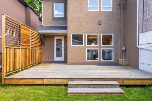 415 28 Avenue Nw, Calgary, AB - Outdoor With Exterior