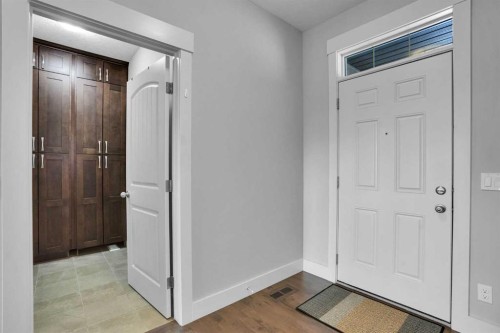 92 Masters Court Se, Calgary, AB 