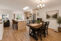 119 Edgepark Villas NW Calgary, AB T3A 3S2