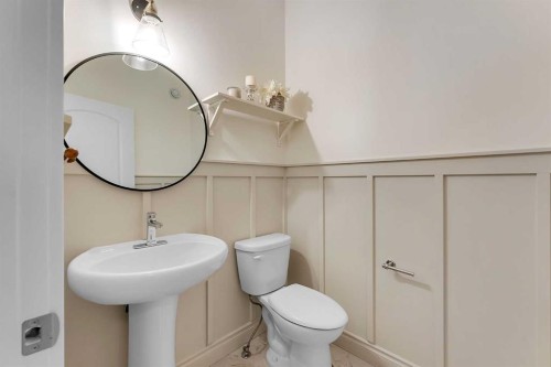 83 Ravenscroft Close Se, Airdrie, AB - Indoor Photo Showing Bathroom