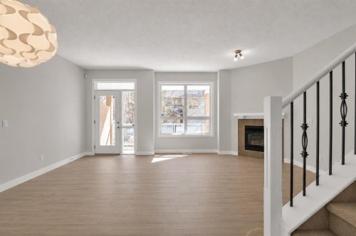 34 Royal Manor Nw, Calgary, AB 