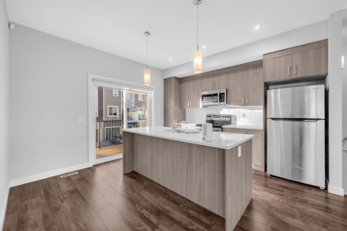 450 Canals Crossing Sw, Airdrie, AB 
