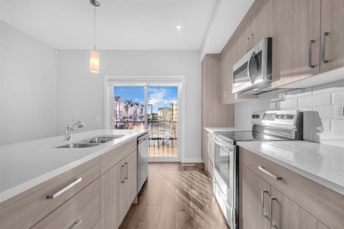 450 Canals Crossing Sw, Airdrie, AB 