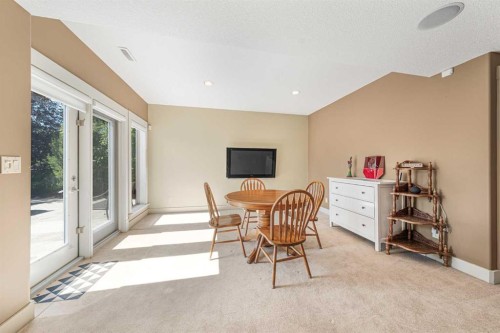 2 Discovery Ridge Heights Sw, Calgary, AB - Indoor