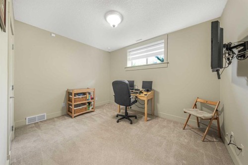 2 Discovery Ridge Heights Sw, Calgary, AB - Indoor
