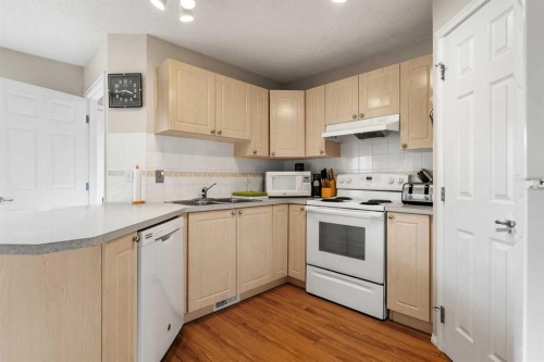 172 Citadel Bluff Close Nw, Calgary, AB 