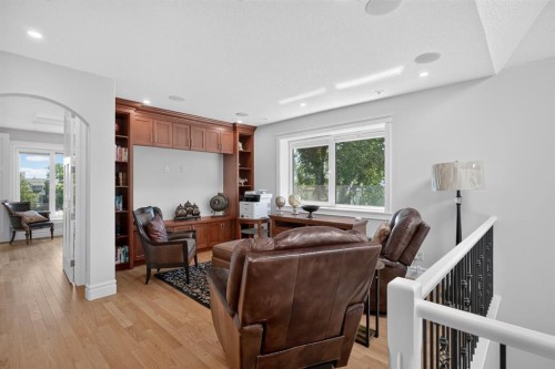 1640 16 Street Se, Calgary, AB - Indoor