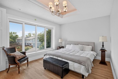1640 16 Street Se, Calgary, AB - Indoor Photo Showing Bedroom
