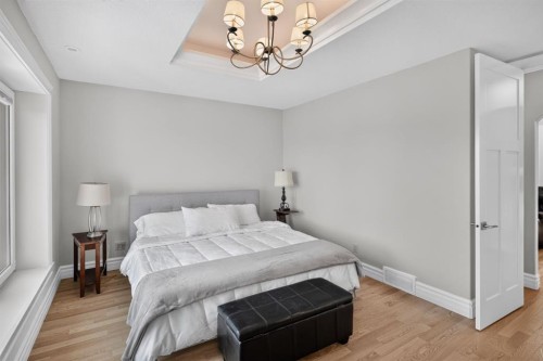 1640 16 Street Se, Calgary, AB - Indoor Photo Showing Bedroom