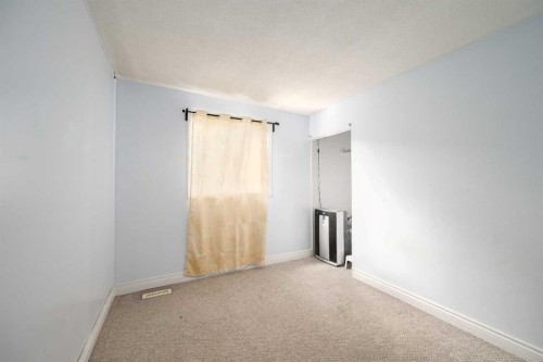 7627 24A Street Se, Calgary, AB 