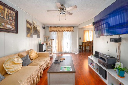 7627 24A Street Se, Calgary, AB 