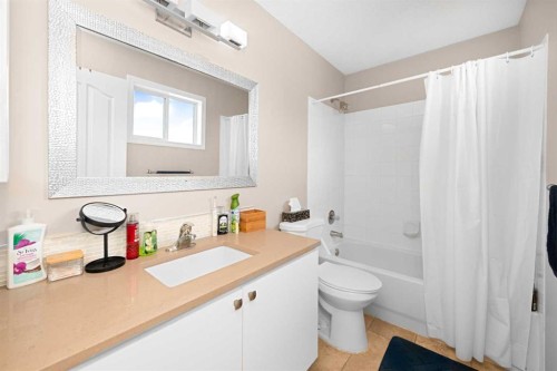 40 Hidden Point Nw, Calgary, AB 