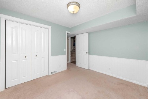 40 Hidden Point Nw, Calgary, AB 
