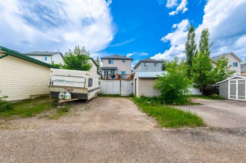40 Hidden Point Nw, Calgary, AB 