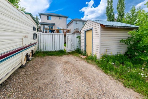 40 Hidden Point Nw, Calgary, AB 