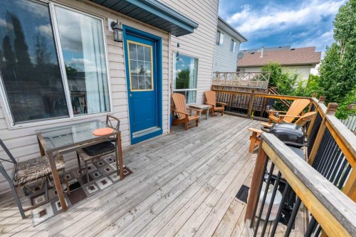 40 Hidden Point Nw, Calgary, AB 